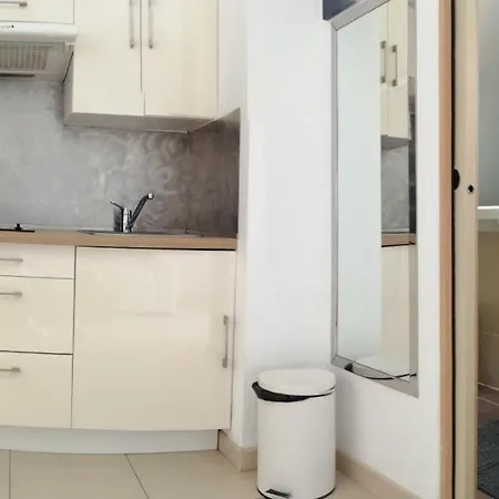 City Center Beautiful Studio * Nice