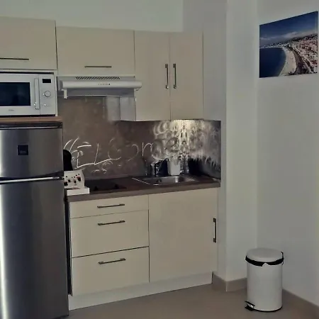 City Center Beautiful Studio * Nice