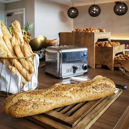 Crowne Plaza - - Grand Arenas By Ihg 4*