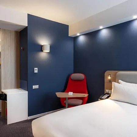 Express - - Grand Arenas By Ihg 3* Nice