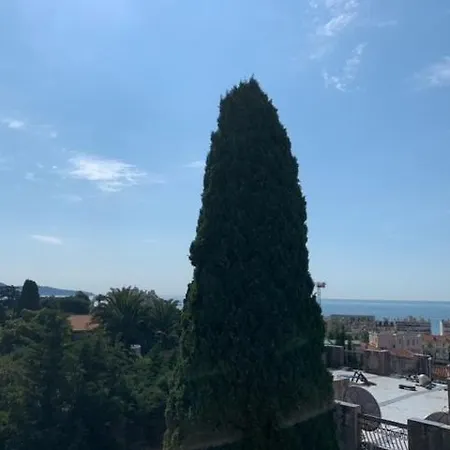 Studio Vue Mer Au Calme Proche Des Plages Appartamento *