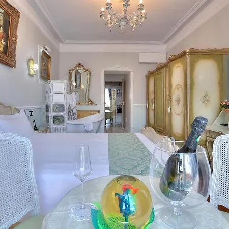 Nocleg ze śniadaniem Aba Luxury B E B Nicea
