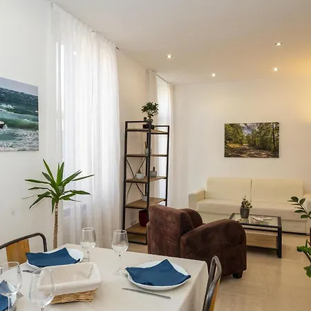 Apartment Massena