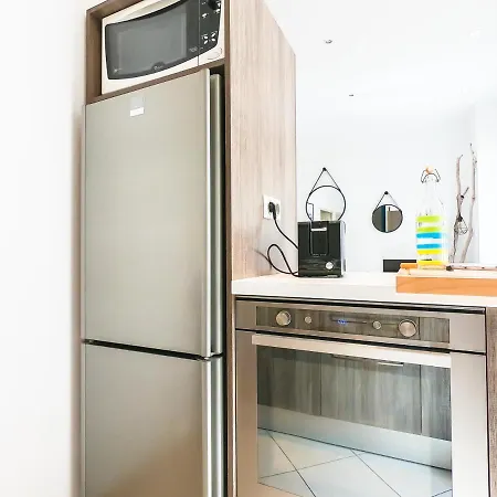 Apartment Bh - Port - New 2 In The Heart Of Port Of Nice