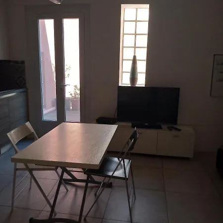 Maison De A