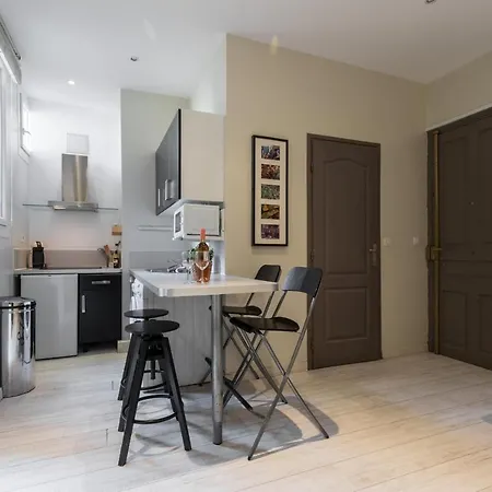 1 Bedroom Flat In Harbor * نيس