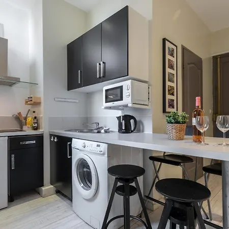 1 Bedroom Flat In Harbor *