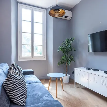 Smartbnb - Magnifique 2 Pieces - Port - Garibaldi Apartment