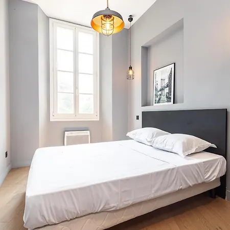 Smartbnb - Magnifique 2 Pieces - Port - Garibaldi Apartment