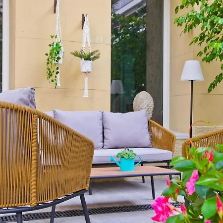 La Promenade Hotel 4*