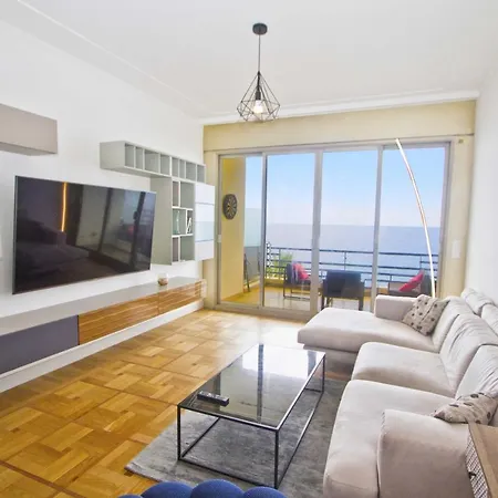 Sea Promenade Seagulls Apartment