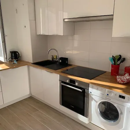 Apartment Grand F4 En Centre Ville Proche Gare Et Mer