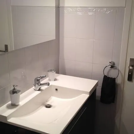 Beau A 50m De La Apartment