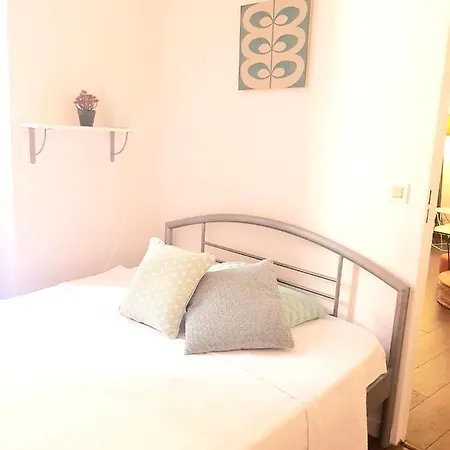 Appartement Beautiful Old Town Home - 2 Bedrooms Apartment Nice