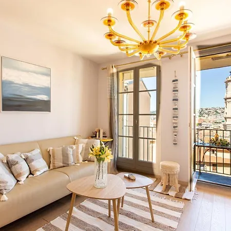 Providence - Elegant F3, Vue Incroyable, Balcon,ascenseur, Wifi Apartment *