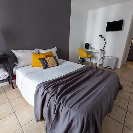 شقة Chambre 2 Rene Cassinbalcon Wifi Mini-frigo Tv
