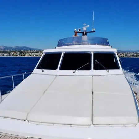 Botel Yacht Charter Cannes Antibes *