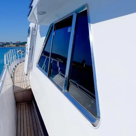 Yacht Charter Cannes Antibes Botel Nice