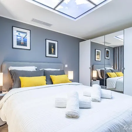 Luxury 3 Bdr Garden & Parking - Angels' Garden Апартаменты