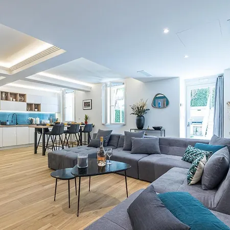 Апартаменты Luxury 3 Bdr Garden & Parking - Angels' Garden