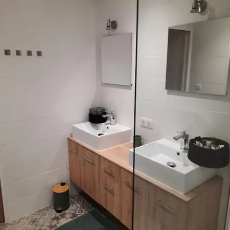 Beautiful Old Town Flat, Near The Nizza