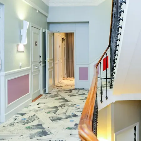 Excelsior Centre By Happyculture 4*