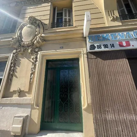 Petits Tout équipées Gare Apartamento