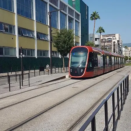 Parking Gratuit A Cote Appartement 2 Chambres 47M2 Climatise A Cote Aeroport-Tram Sur Place-Plage 6 Min-Centre Ville 16 Min Avec Tram-Free Parking, 47M2 Apartment 2 Rooms,Air-Conditioned Next To The Airport- Tram On Spot- 6 Min Beach- 16Min Center *
