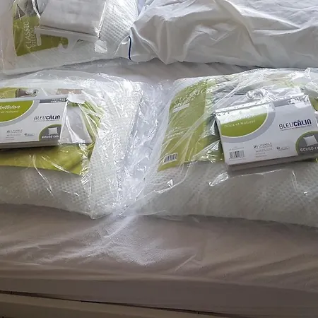 Appartement Parking Gratuit A Cote Appartement 2 Chambres 47M2 Climatise A Cote Aeroport-Tram Sur Place-Plage 6 Min-Centre Ville 16 Min Avec Tram-Free Parking, 47M2 Apartment 2 Rooms,Air-Conditioned Next To The Airport- Tram On Spot- 6 Min Beach- 16Min Center *
