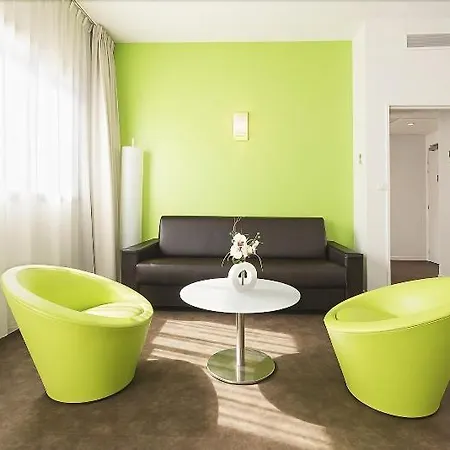 Esatitude Hotel Nice