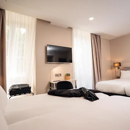 Univers 4* Nice