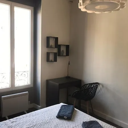 Moderne, 2 Chambres, 6 Couchages, Easy Check-in Apartamento Niza
