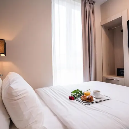 Otel Univers 4*
