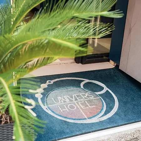 Univers Otel