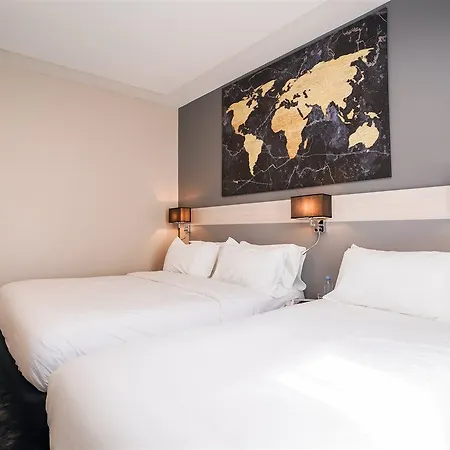 Otel Univers 4*