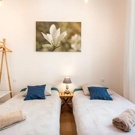 St Vincent - 3 Bedrooms, Magnificent,vaste, Sunny, A/c, Wifi Apartment