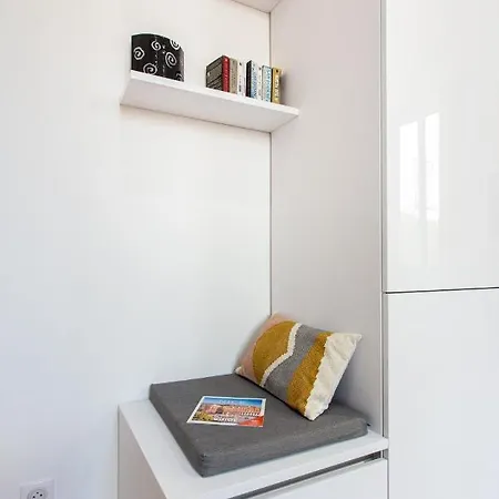 St Vincent - 3 Bedrooms, Magnificent,vaste, Sunny, A/c, Wifi