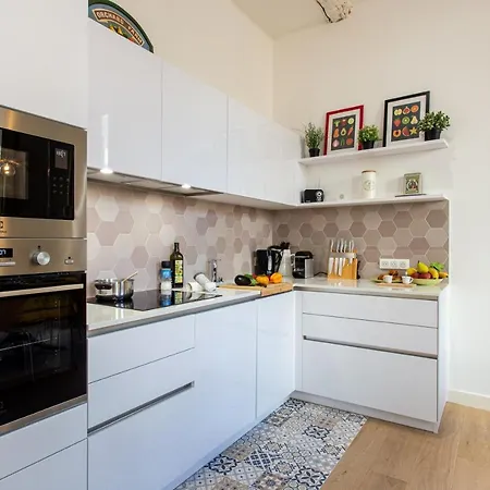 St Vincent - 3 Bedrooms, Magnificent,vaste, Sunny, A/c, Wifi *