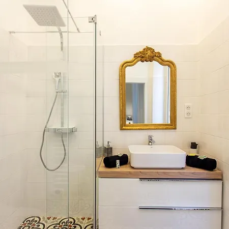 St Vincent - 3 Bedrooms, Magnificent,vaste, Sunny, A/c, Wifi * Nice