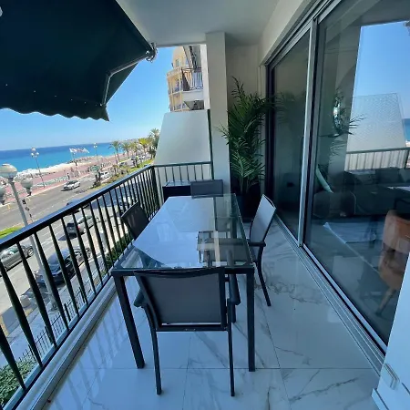 Le Saint-george Riviera Appartement *