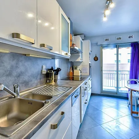 Le Pacifica Apartment