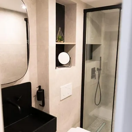 A & K Luxury Appartments Port De Garibaldi Apartment