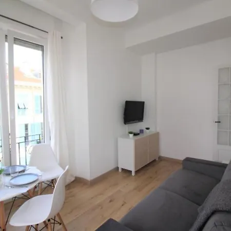 Renting - Notre Dame - Cosy Loft Perfect View On The Roofs Appartement *