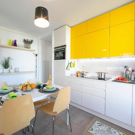 Liberation - Happy Apartamento *