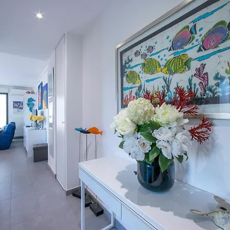 Liberation - Happy Apartamento