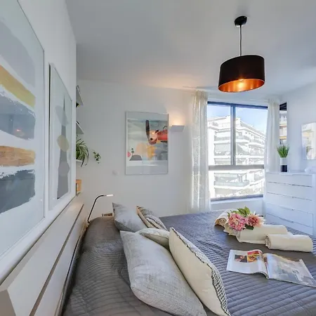 Liberation - Happy Apartamento