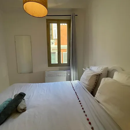 Renting - Jaures - Cosy Flat - Old Town - Great View - Aircon Apartment Nice