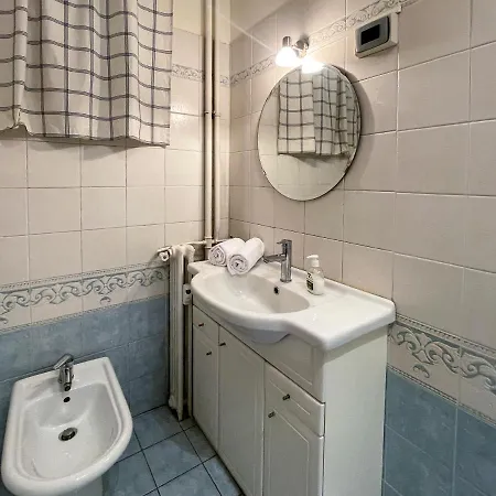 Apartment Bh - Comte De - Luxury 2 4 People Nice