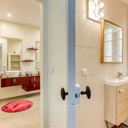 Le Jean Jaures - Refait A Neuf, Lumineux, Long Balcon, Jolie Vue, Wifi, Coeur Vieux-nice Apartment Nice