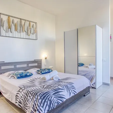 Le Jean Jaures - Refait A Neuf, Lumineux, Long Balcon, Jolie Vue, Wifi, Coeur Vieux-nice Apartment Nice